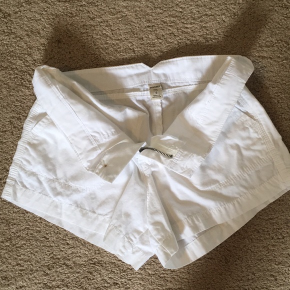 Old Navy Shorts - Picture 2 of 3